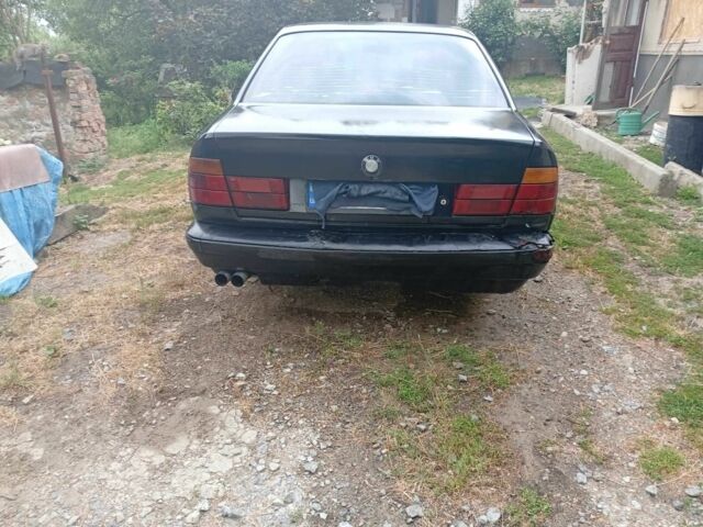 Чорний БМВ 5 Серія, об'ємом двигуна 2 л та пробігом 400 тис. км за 3000 $, фото 2 на Automoto.ua