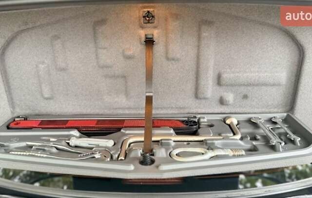 Черный БМВ 5 Серия, объемом двигателя 3 л и пробегом 268 тыс. км за 3100 $, фото 14 на Automoto.ua