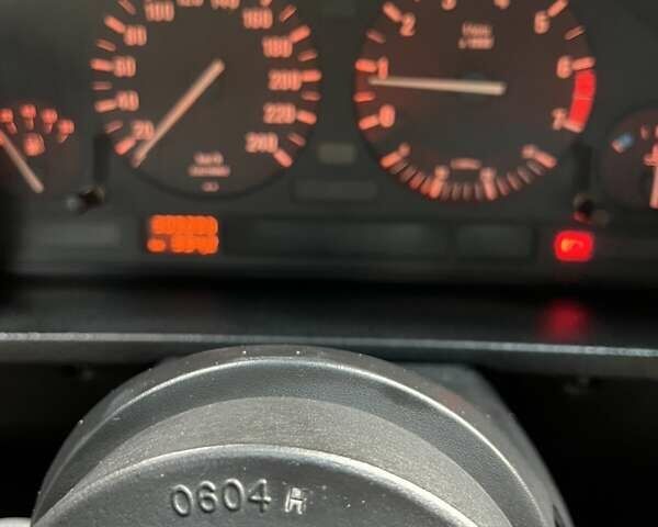 Чорний БМВ 5 Серія, об'ємом двигуна 0 л та пробігом 305 тис. км за 10000 $, фото 10 на Automoto.ua