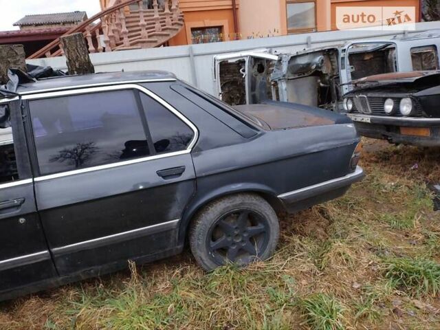 Чорний БМВ 5 Серія, об'ємом двигуна 2 л та пробігом 200 тис. км за 1000 $, фото 9 на Automoto.ua