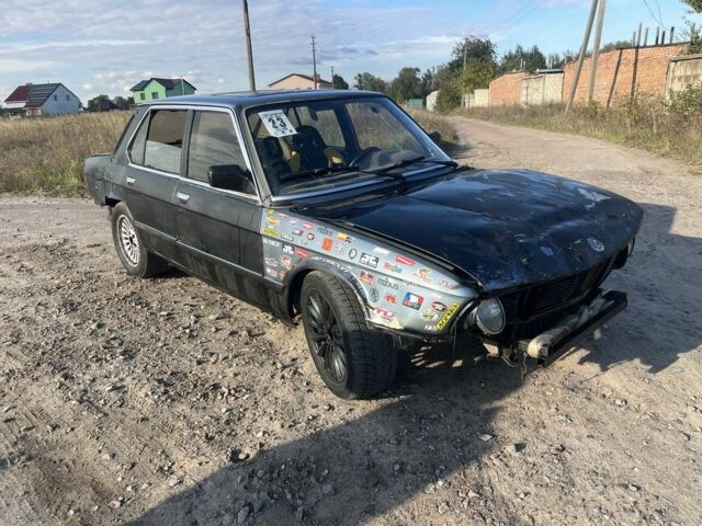 Черный БМВ 5 Серия, объемом двигателя 3 л и пробегом 1 тыс. км за 1150 $, фото 1 на Automoto.ua