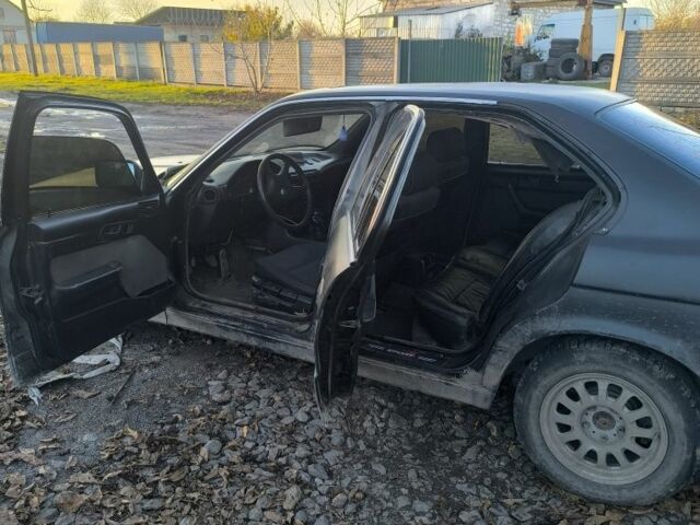 Черный БМВ 5 Серия, объемом двигателя 2.4 л и пробегом 334 тыс. км за 800 $, фото 6 на Automoto.ua