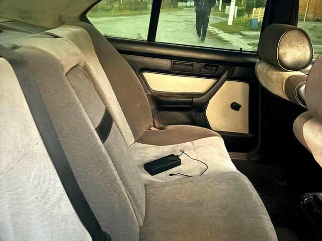 Черный БМВ 5 Серия, объемом двигателя 2 л и пробегом 0 тыс. км за 1500 $, фото 4 на Automoto.ua