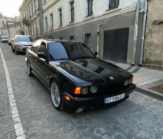 Черный БМВ 5 Серия, объемом двигателя 2.5 л и пробегом 500 тыс. км за 3200 $, фото 1 на Automoto.ua