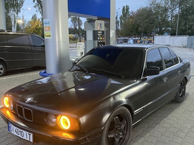 Чорний БМВ 5 Серія, об'ємом двигуна 2 л та пробігом 30 тис. км за 1700 $, фото 3 на Automoto.ua