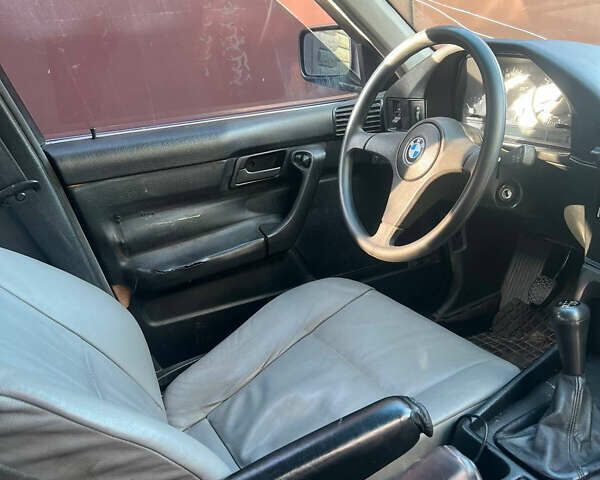 Черный БМВ 5 Серия, объемом двигателя 3 л и пробегом 30 тыс. км за 1800 $, фото 1 на Automoto.ua