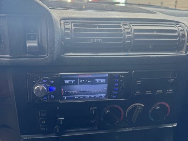 Черный БМВ 5 Серия, объемом двигателя 0 л и пробегом 230 тыс. км за 2200 $, фото 5 на Automoto.ua