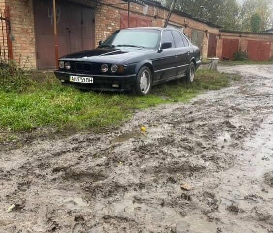 Черный БМВ 5 Серия, объемом двигателя 2.5 л и пробегом 400 тыс. км за 1900 $, фото 13 на Automoto.ua