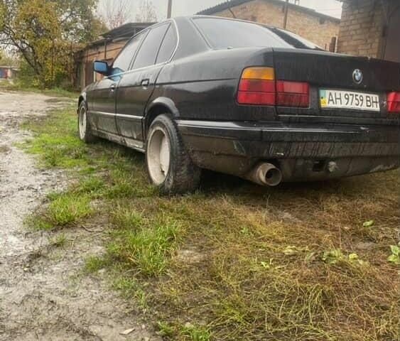 Черный БМВ 5 Серия, объемом двигателя 2.5 л и пробегом 400 тыс. км за 1900 $, фото 2 на Automoto.ua