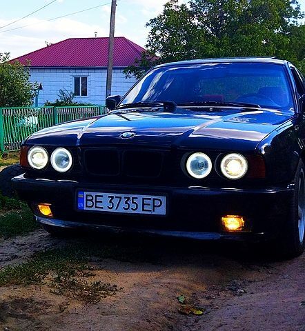 Черный БМВ 5 Серия, объемом двигателя 2 л и пробегом 0 тыс. км за 3500 $, фото 5 на Automoto.ua