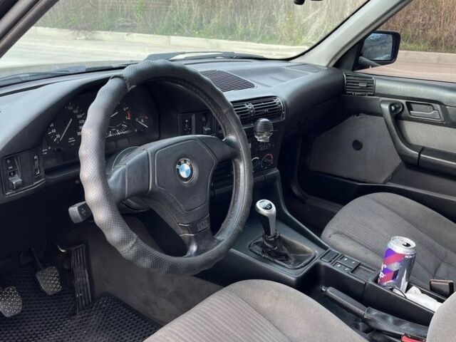 Черный БМВ 5 Серия, объемом двигателя 3 л и пробегом 350 тыс. км за 1849 $, фото 6 на Automoto.ua