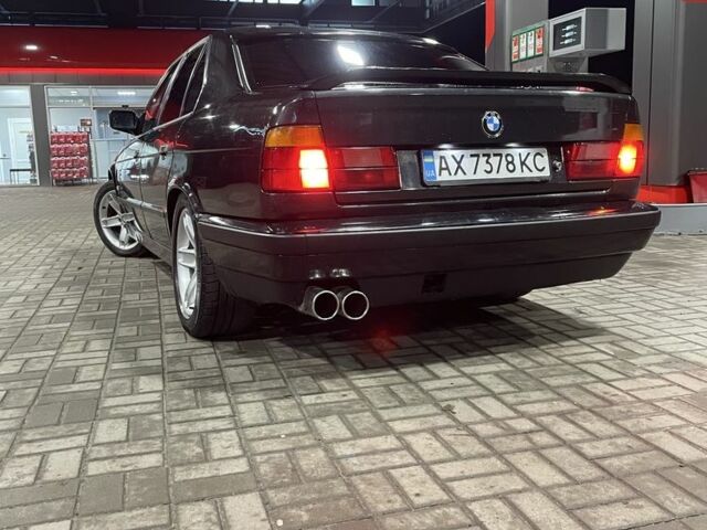 Черный БМВ 5 Серия, объемом двигателя 2 л и пробегом 400 тыс. км за 3500 $, фото 7 на Automoto.ua