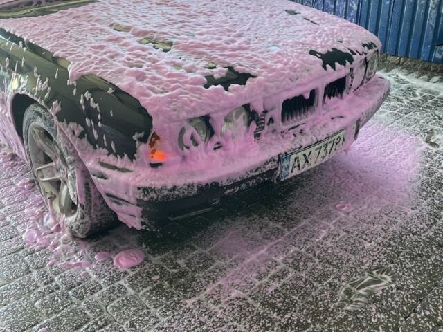 Черный БМВ 5 Серия, объемом двигателя 2 л и пробегом 400 тыс. км за 3500 $, фото 2 на Automoto.ua