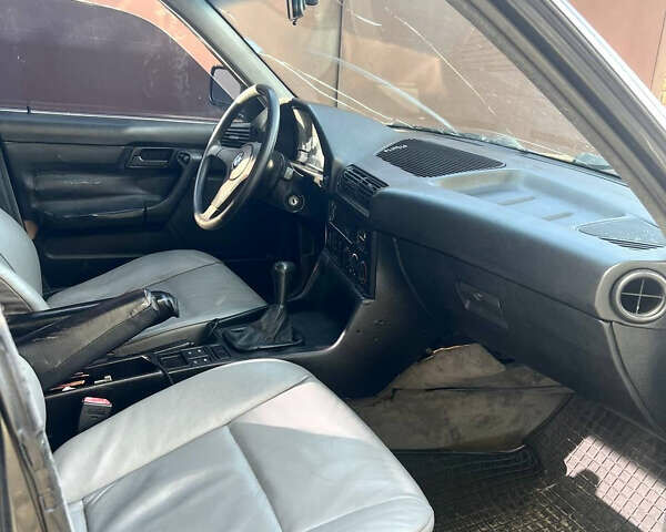 Черный БМВ 5 Серия, объемом двигателя 3 л и пробегом 30 тыс. км за 1800 $, фото 3 на Automoto.ua