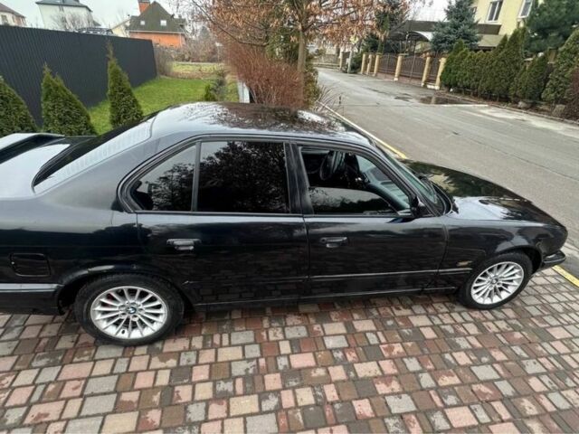 Черный БМВ 5 Серия, объемом двигателя 2 л и пробегом 350 тыс. км за 2249 $, фото 3 на Automoto.ua