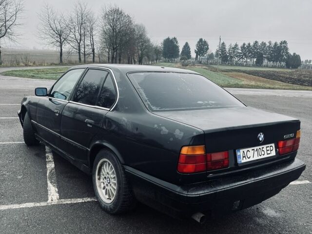 Черный БМВ 5 Серия, объемом двигателя 2 л и пробегом 450 тыс. км за 1420 $, фото 7 на Automoto.ua