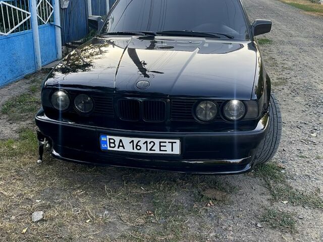 Черный БМВ 5 Серия, объемом двигателя 2.5 л и пробегом 300 тыс. км за 3200 $, фото 4 на Automoto.ua