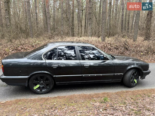 Черный БМВ 5 Серия, объемом двигателя 2 л и пробегом 335 тыс. км за 2499 $, фото 7 на Automoto.ua