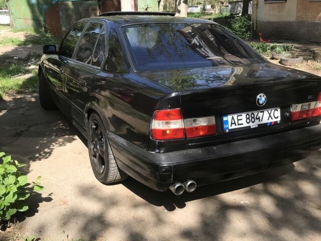 Чорний БМВ 5 Серія, об'ємом двигуна 2.5 л та пробігом 300 тис. км за 2550 $, фото 9 на Automoto.ua