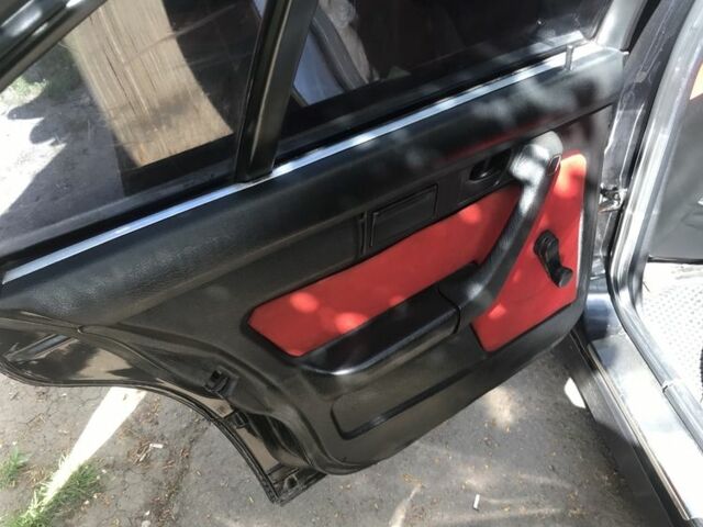 Чорний БМВ 5 Серія, об'ємом двигуна 2.5 л та пробігом 300 тис. км за 2550 $, фото 4 на Automoto.ua