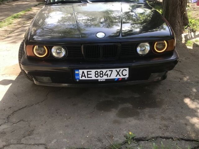 Чорний БМВ 5 Серія, об'ємом двигуна 2.5 л та пробігом 300 тис. км за 2550 $, фото 8 на Automoto.ua