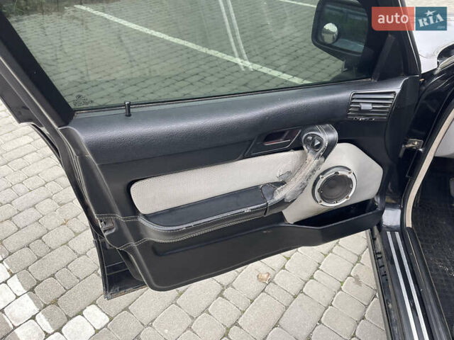 Черный БМВ 5 Серия, объемом двигателя 2.5 л и пробегом 330 тыс. км за 2650 $, фото 12 на Automoto.ua