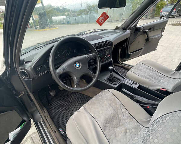 Чорний БМВ 5 Серія, об'ємом двигуна 2 л та пробігом 333 тис. км за 1500 $, фото 8 на Automoto.ua