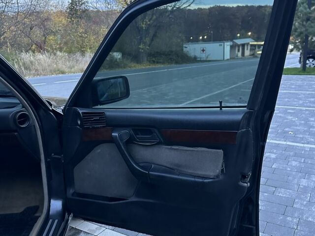 Черный БМВ 5 Серия, объемом двигателя 0 л и пробегом 300 тыс. км за 3600 $, фото 19 на Automoto.ua