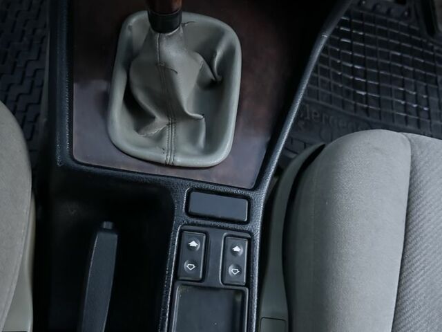 Черный БМВ 5 Серия, объемом двигателя 0 л и пробегом 300 тыс. км за 3600 $, фото 11 на Automoto.ua