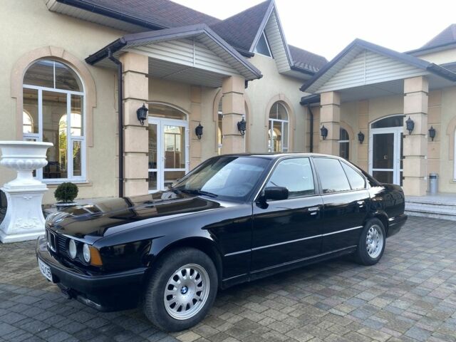 Чорний БМВ 5 Серія, об'ємом двигуна 2 л та пробігом 300 тис. км за 2200 $, фото 10 на Automoto.ua