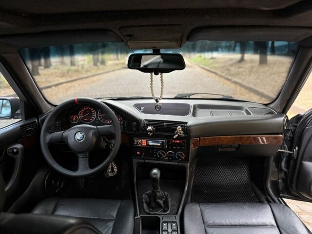 Черный БМВ 5 Серия, объемом двигателя 2.9 л и пробегом 147 тыс. км за 7500 $, фото 22 на Automoto.ua