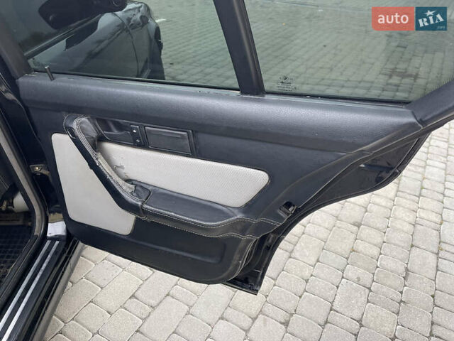 Черный БМВ 5 Серия, объемом двигателя 2.5 л и пробегом 330 тыс. км за 2650 $, фото 14 на Automoto.ua