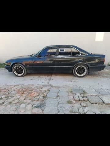 Черный БМВ 5 Серия, объемом двигателя 2.5 л и пробегом 290 тыс. км за 3200 $, фото 1 на Automoto.ua