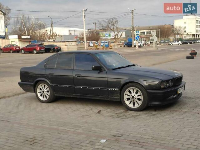 Чорний БМВ 5 Серія, об'ємом двигуна 1.99 л та пробігом 350 тис. км за 3500 $, фото 15 на Automoto.ua