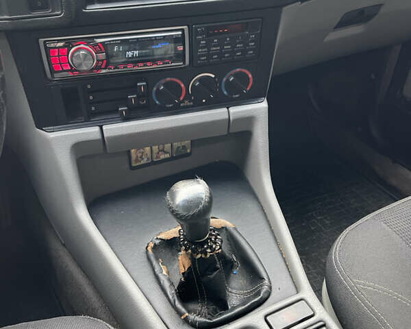 Черный БМВ 5 Серия, объемом двигателя 2.5 л и пробегом 330 тыс. км за 2650 $, фото 16 на Automoto.ua