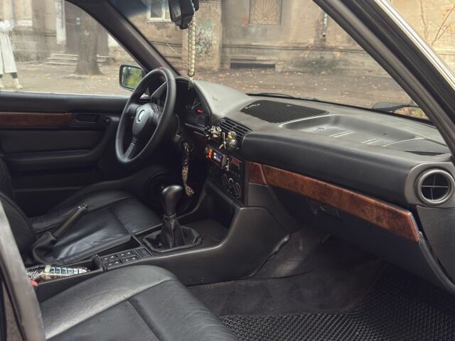 Черный БМВ 5 Серия, объемом двигателя 2.9 л и пробегом 147 тыс. км за 7500 $, фото 17 на Automoto.ua