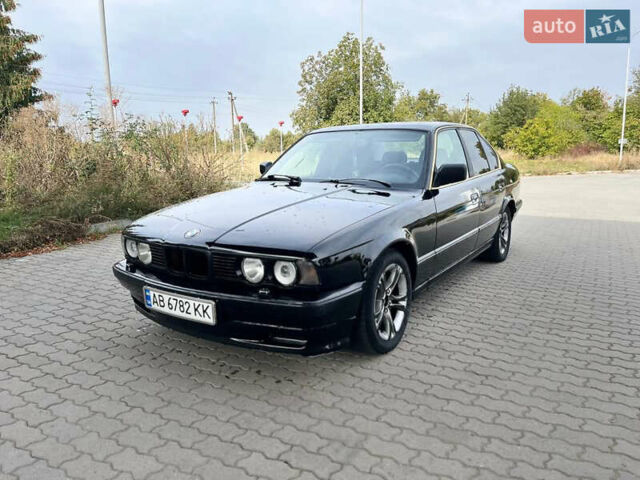 Черный БМВ 5 Серия, объемом двигателя 2.5 л и пробегом 350 тыс. км за 2350 $, фото 4 на Automoto.ua