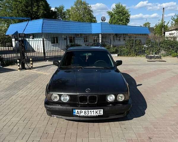 Черный БМВ 5 Серия, объемом двигателя 2.49 л и пробегом 10 тыс. км за 4000 $, фото 1 на Automoto.ua