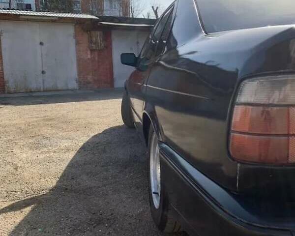 Черный БМВ 5 Серия, объемом двигателя 1.99 л и пробегом 385 тыс. км за 1900 $, фото 2 на Automoto.ua