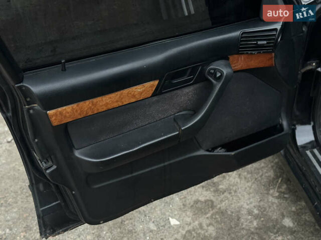 Черный БМВ 5 Серия, объемом двигателя 3.43 л и пробегом 404 тыс. км за 5500 $, фото 28 на Automoto.ua