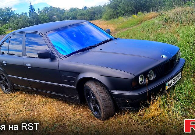 Черный БМВ 5 Серия, объемом двигателя 2.4 л и пробегом 0 тыс. км за 3800 $, фото 1 на Automoto.ua