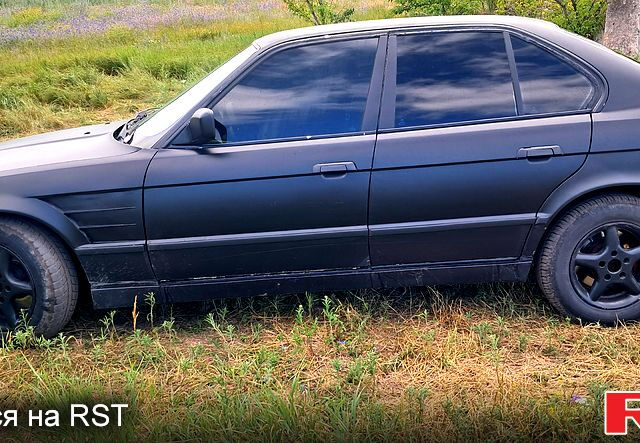 Черный БМВ 5 Серия, объемом двигателя 2.4 л и пробегом 0 тыс. км за 3800 $, фото 2 на Automoto.ua