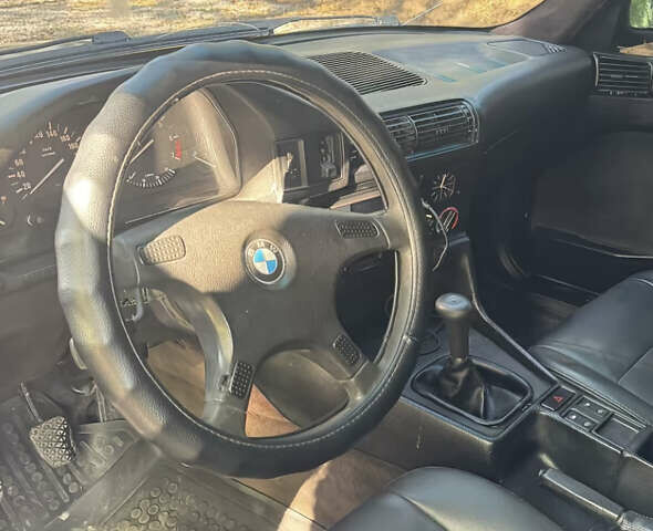 Черный БМВ 5 Серия, объемом двигателя 2 л и пробегом 340 тыс. км за 2300 $, фото 4 на Automoto.ua