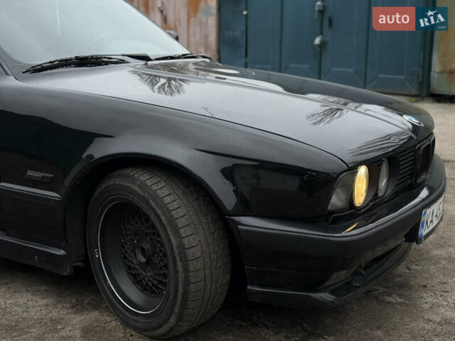 Черный БМВ 5 Серия, объемом двигателя 3.43 л и пробегом 404 тыс. км за 5500 $, фото 7 на Automoto.ua