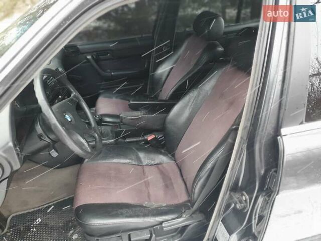 Черный БМВ 5 Серия, объемом двигателя 2 л и пробегом 375 тыс. км за 2900 $, фото 14 на Automoto.ua