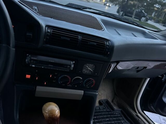 Черный БМВ 5 Серия, объемом двигателя 0 л и пробегом 300 тыс. км за 3600 $, фото 12 на Automoto.ua