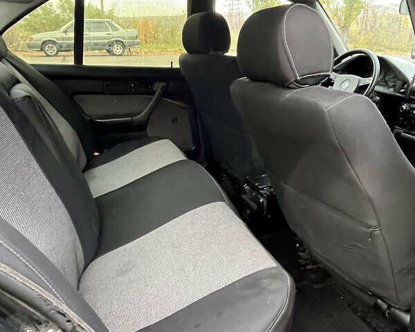 Черный БМВ 5 Серия, объемом двигателя 2.49 л и пробегом 333 тыс. км за 2700 $, фото 9 на Automoto.ua