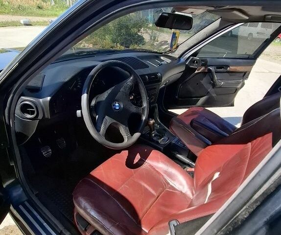 Черный БМВ 5 Серия, объемом двигателя 2.5 л и пробегом 299 тыс. км за 1750 $, фото 13 на Automoto.ua