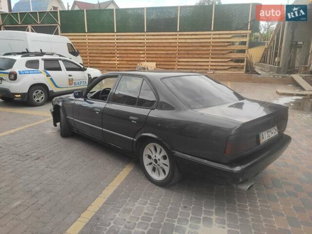 Чорний БМВ 5 Серія, об'ємом двигуна 1.99 л та пробігом 350 тис. км за 3500 $, фото 6 на Automoto.ua