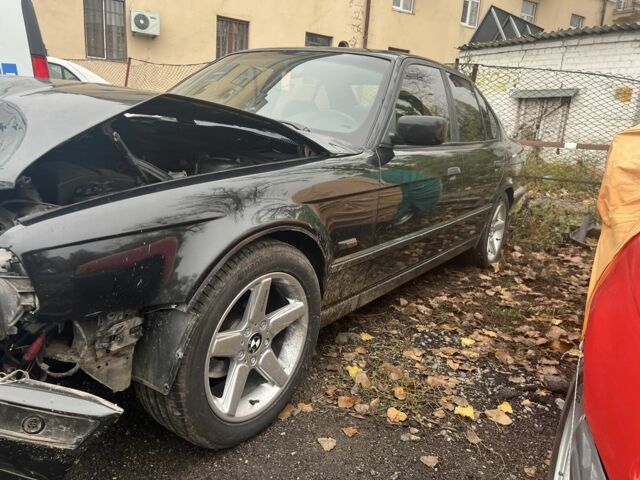 Черный БМВ 5 Серия, объемом двигателя 2.5 л и пробегом 460 тыс. км за 2360 $, фото 2 на Automoto.ua